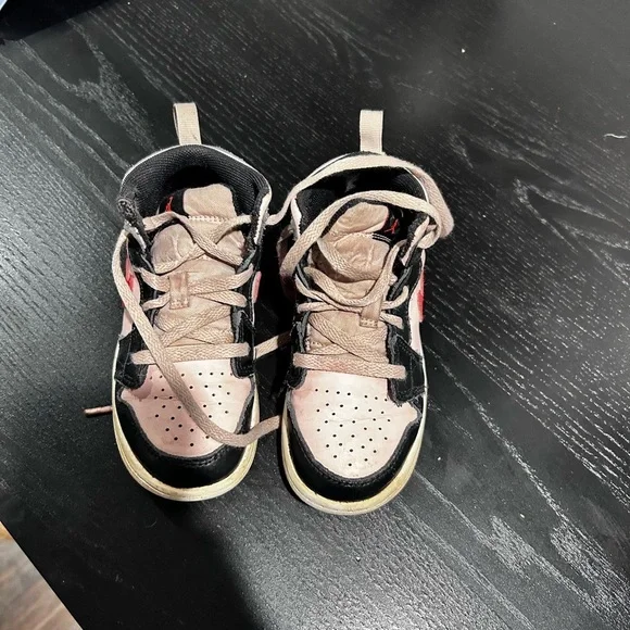 Nike Air Jordan 1 Mid Atmosphere PS Youth Size 9C - Picture 4 of 4